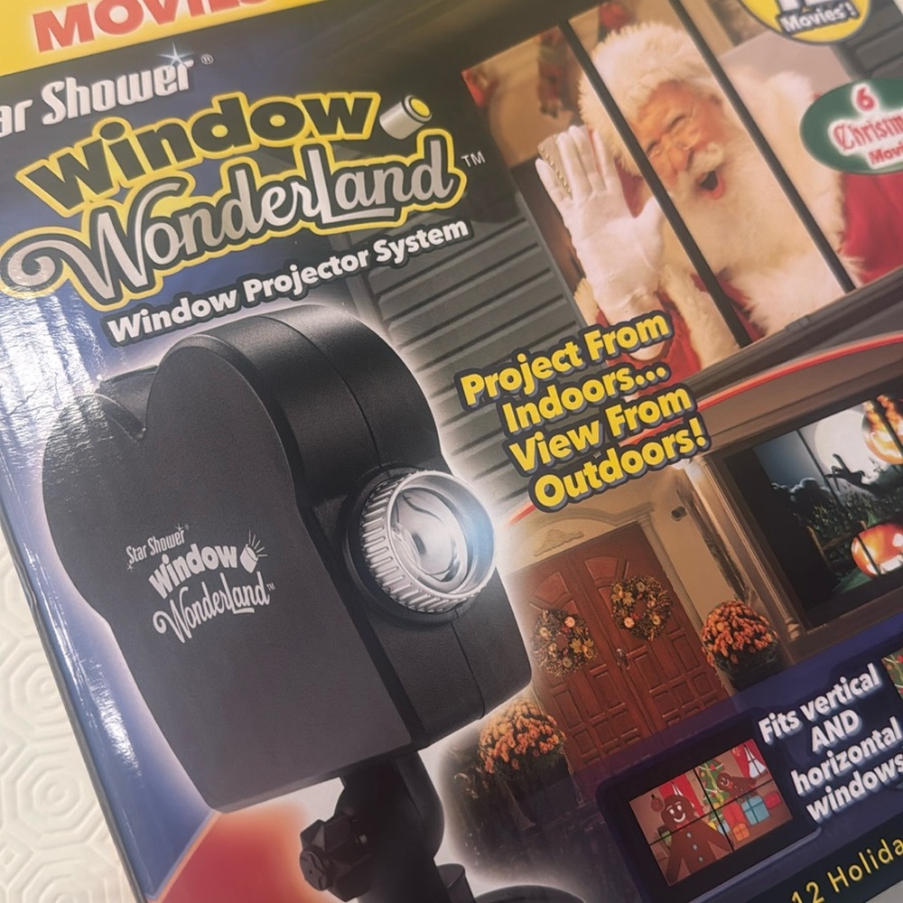 Window wonderland projector
